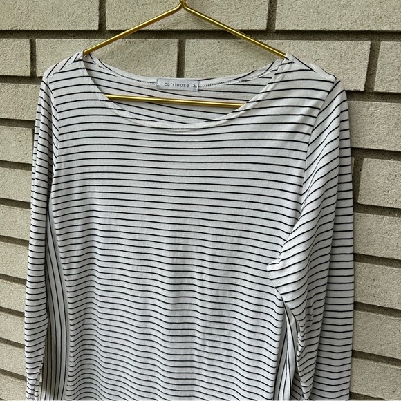 Cut Loose Cotton Blend Boat Neck White Black Stripe 3/4 Sleeve Tee Shirt - Picture 2 of 8